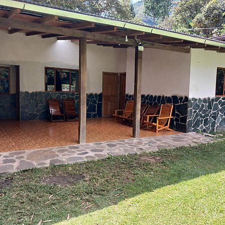 Lia B&B Lucmabamba Sahuayaco Luaran gambar