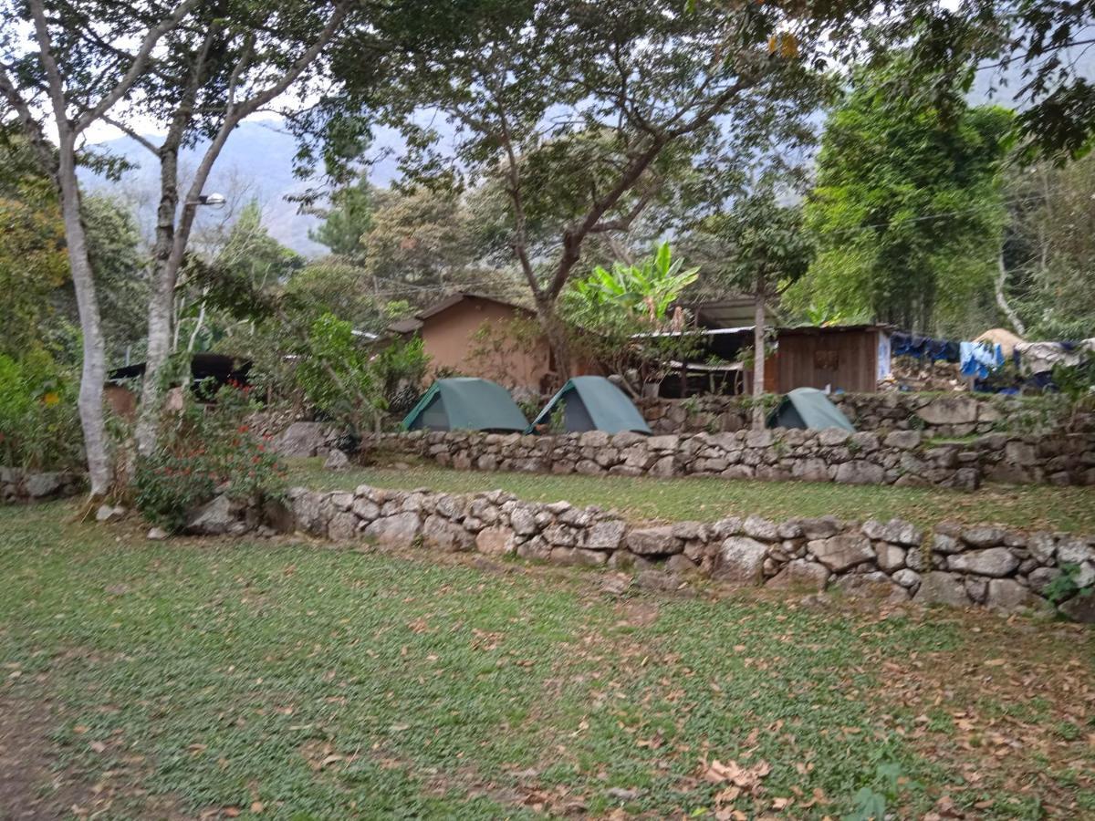 Lia B&B Lucmabamba Sahuayaco Luaran gambar