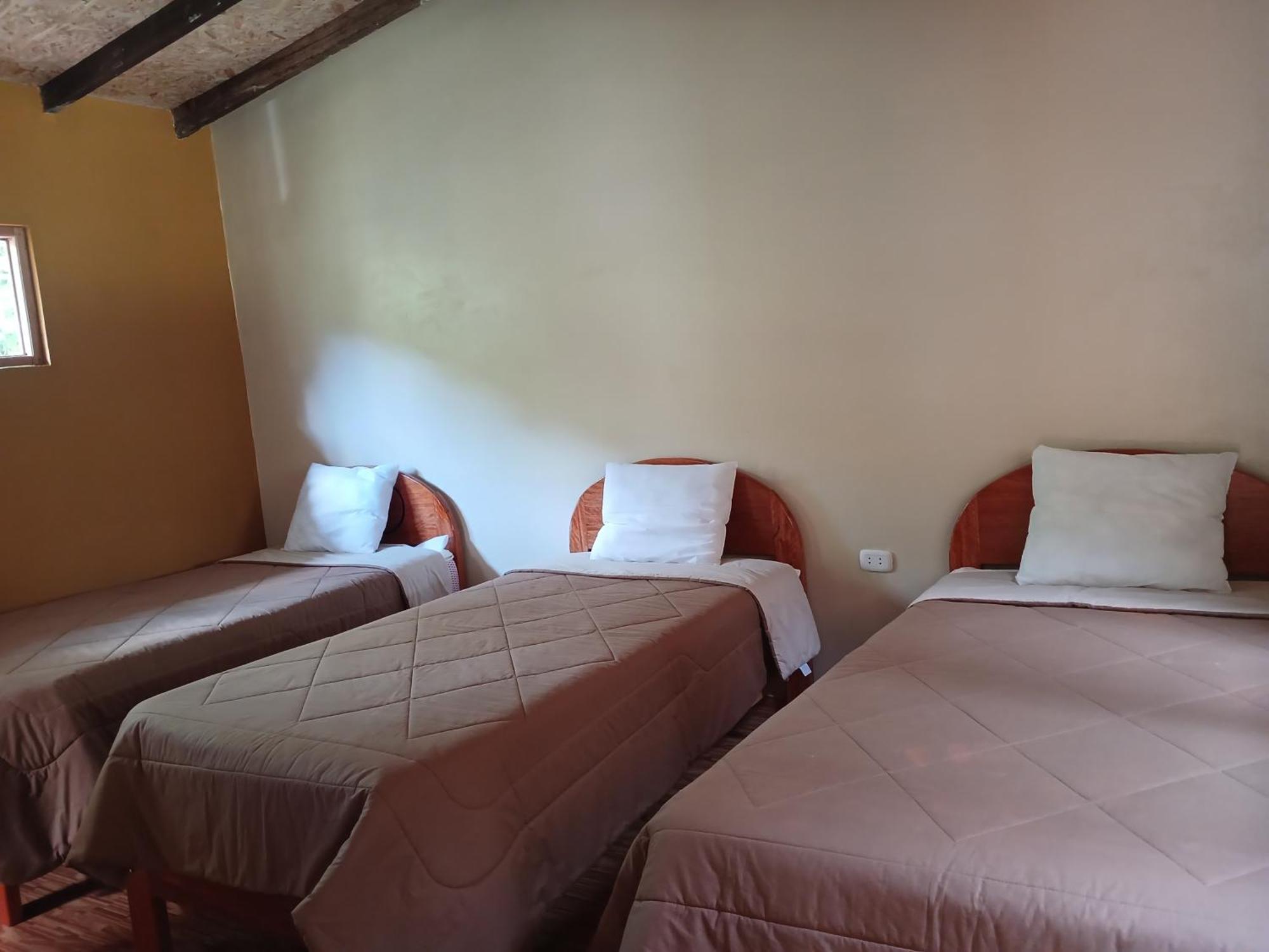 Lia B&B Lucmabamba Sahuayaco Luaran gambar