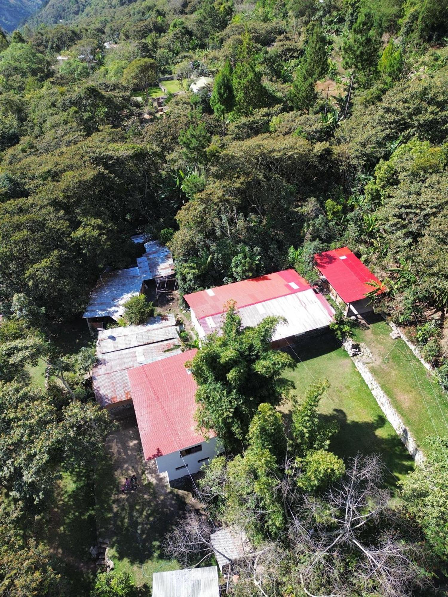 Lia B&B Lucmabamba Sahuayaco Luaran gambar